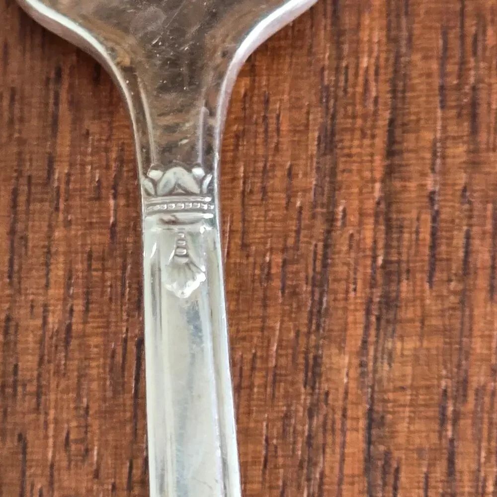 Vintage 1847 Rogers Bros FIRST LOVE 4 Salad Forks Silverplate Art Deco Cottage